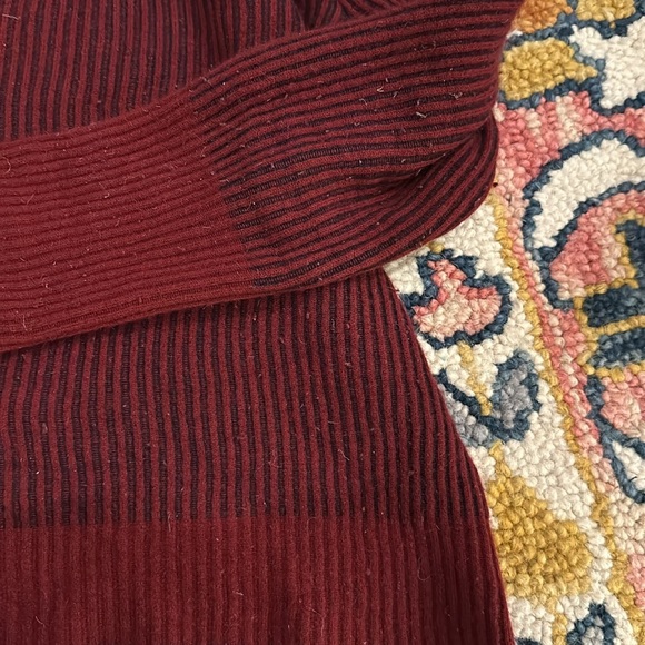 GUC La Ligne maroon and navy reversible cashmere turtleneck SZ M - Picture 2 of 4